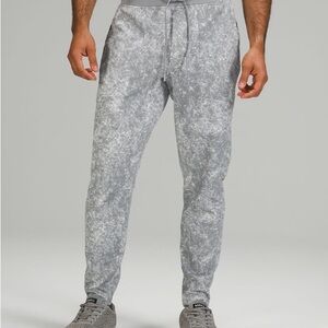 Lululemon Textured Tech Men's Gray Pants
